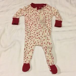 Burt’s Bees cream and red star outfit